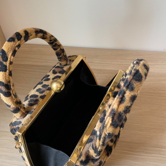 Vintage velvet leopard small handbag - Picture 3 of 3